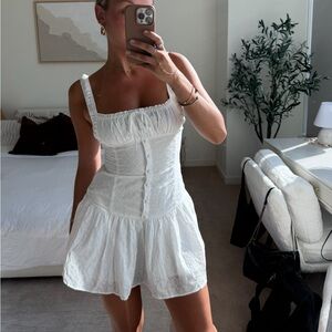 White Sleeveless Dress